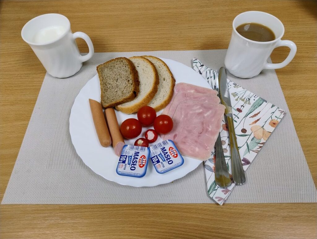 Śniadanie dieta podstawowa z dnia 17-11-2025