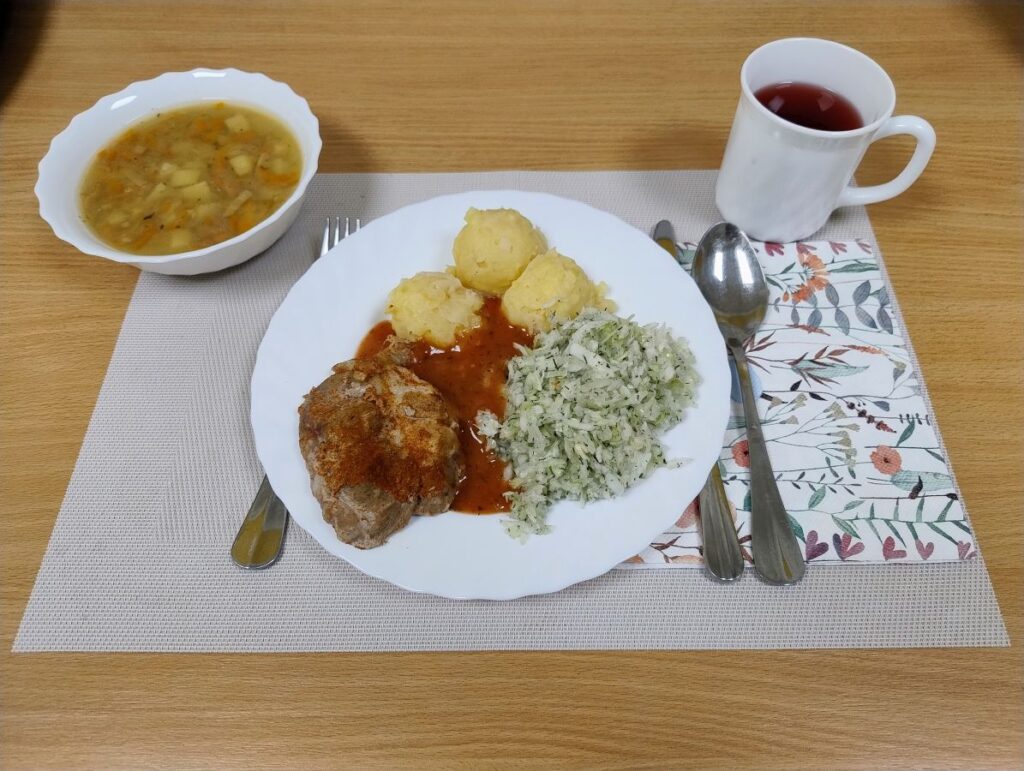 Obiad dieta podstawowa  z dnia 01-12-2025